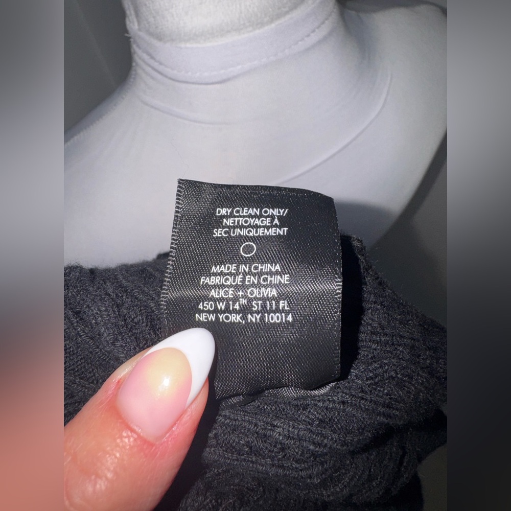 Alice + Olivia Kenna Cable Knit Set/Size Small - Picture 10 of 12